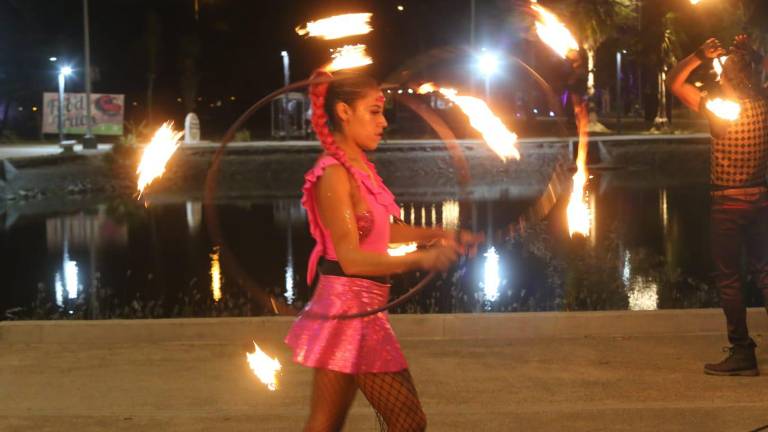 Una gran fiesta se vive en el Parque Central.