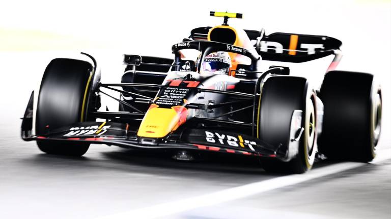 Checo Pérez saldrá cuarto en el GP de Japón; Verstappen logra la pole position