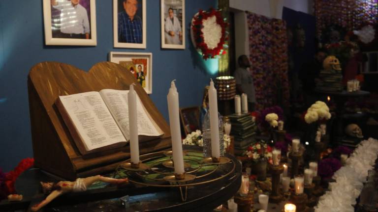 En todas las unidades académicas de la UAS se están instalando altares.