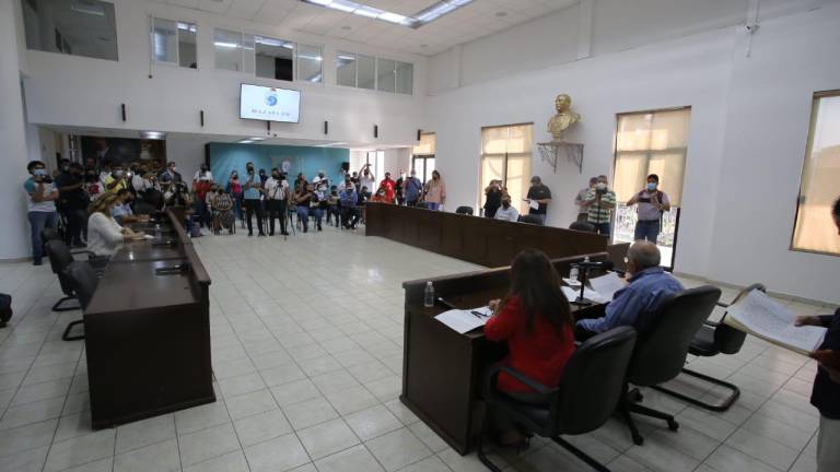 Se mantiene crisis política en Ayuntamiento de Mazatlán por falta de cuórum para continuar primera sesión extraordinaria permanente