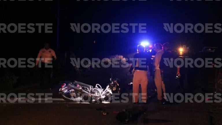 El hecho se reportó sobre la carretera vieja hacia Navolato, a la altura de La Michoacana.