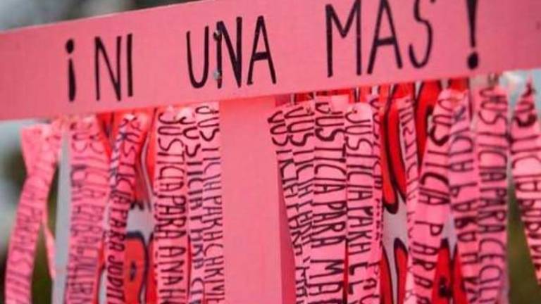 La iniciativa obliga al Ministerio Público a investigar inicialmente como feminicidio cualquier muerte violenta de una mujer.
