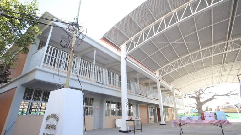La Primaria Sixto Osuna ya abrió las puertas al alumnado en este regreso a clases, aunque el plantel no cuenta con energía eléctrica.