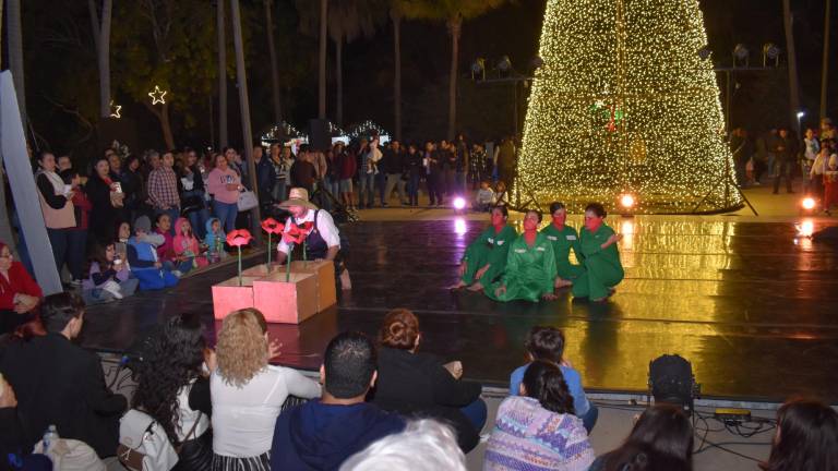 Con danza contemporánea disfrutan familias del cierre de la Navidad en el Botánico