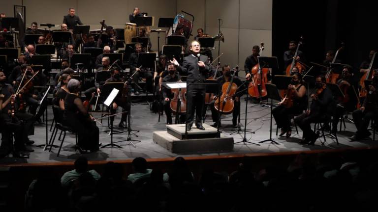 La OSSLA, dirigida por Miguel Salmón del Real, inicia su temporada sinfónica.