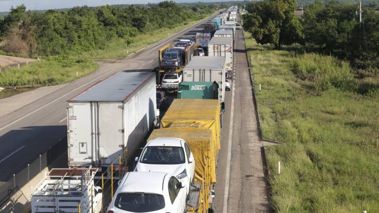 Reabren y vuelven a cerrar la Autopista Mazatlán-Culiacán