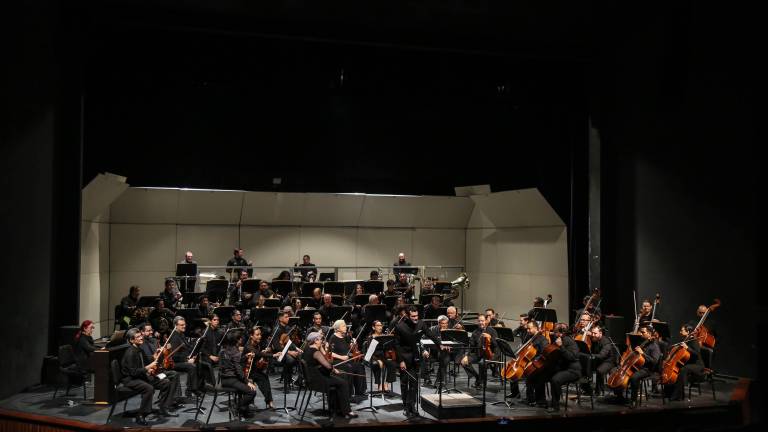 La Orquesta Sinfónica Sinaloa de las Artes presentó el programa Laberinto Sinfónico.