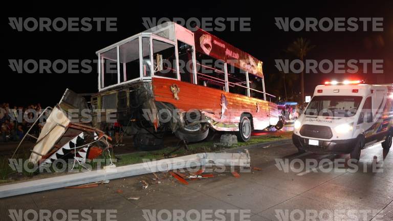 El choque se registró frente al Hotel Hacienda, sobre la Avenida del Mar.
