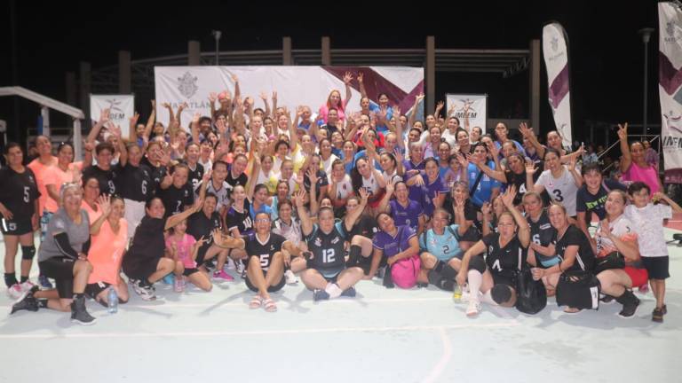 Con éxito se celebra en Mazatlán el Festival de Voleibol Salvador González