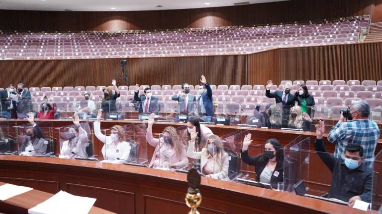 Diputadas y diputados aprobaron por unanimidad las modificaciones de las leyes orgánicas de la Fiscalía General y del Poder Judicial, ambas del Estado de Sinaloa.