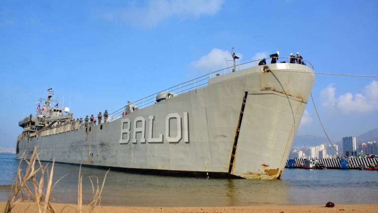 Los Buques ARM “Usumacinta” e “Isla Tiburón”, transportan personal, vehículos e insumos para los damnificados por Otis.