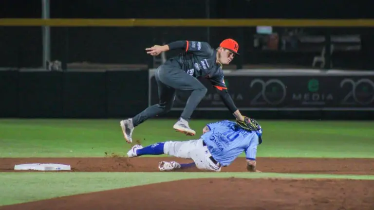 Naranjeros gana 7-5.