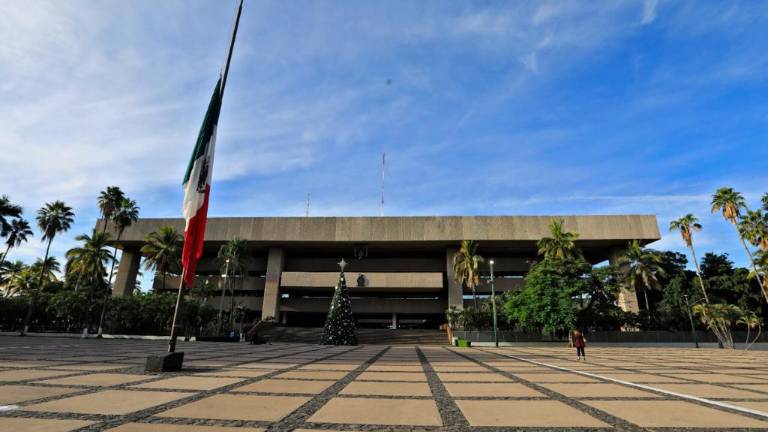 Inzunza Cázares explicó que fue más del 50 por ciento de los empleados de la Dirección de Gobernabilidad Democrática los que fueron dados de baja