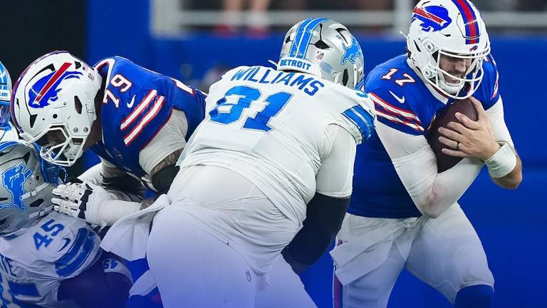 Bills arrolla a Lions.
