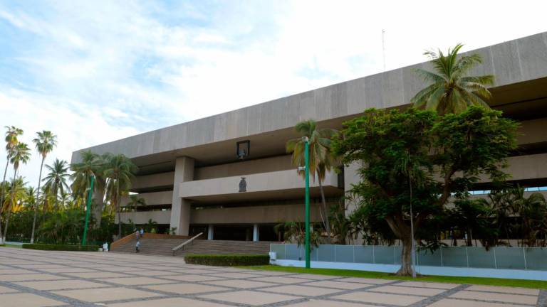 El Gobierno del Estado informó que otorgó a la UAS 121 millones de pesos para que cumpla con las obligaciones ante el SAT.