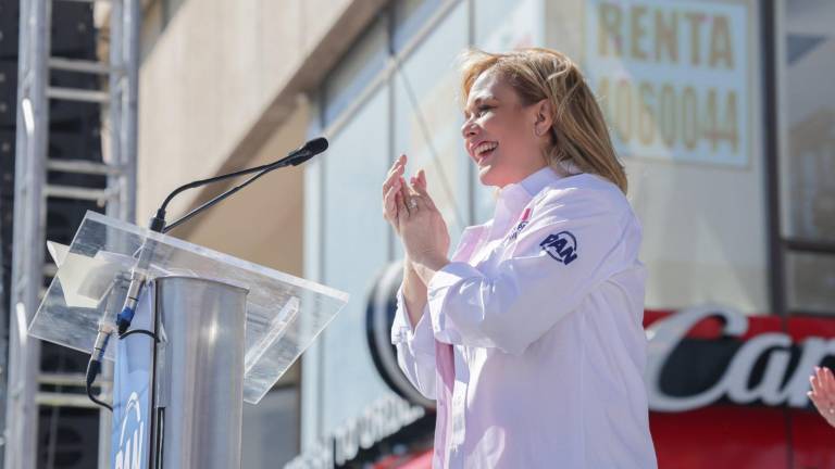 La FGR señaló al ex Gobernador de Chihuahua, César Duarte, de haber entregado un soborno de 10 millones de pesos a la actual Gobernadora María Eugenia Campos.