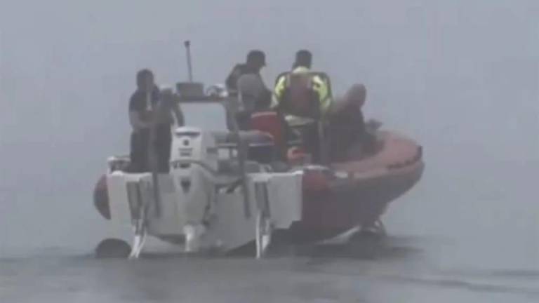 En la zona de la bahía de Galveston se mantuvieron las labores de búsqueda en agua y superficie para la localización del ocupante que permaneció como no localizado.