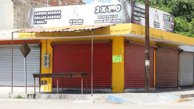 Negocios en Mazatlán, sin agua, se ven obligados a bajar las cortinas