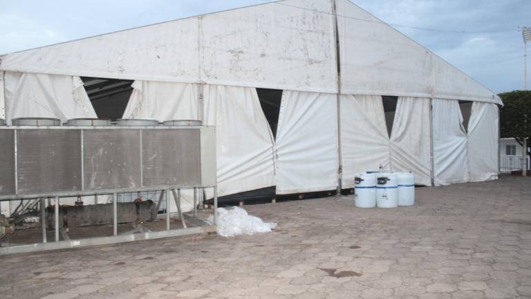 De los trabajos, sólo se ha colocado tierra y grava además de una serie de mangueras.