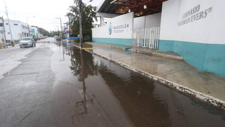 La lluvia solo dejó personas mojadas, dice “El Químico”.