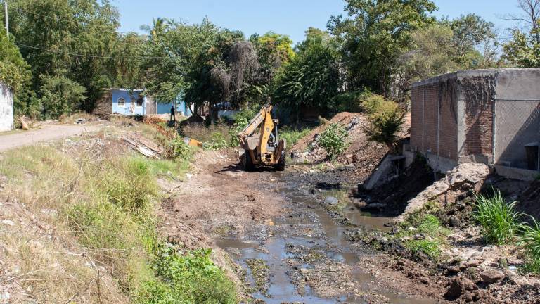 El Gobierno de Culiacán mantiene los programas de limpieza de canales y arroyos.