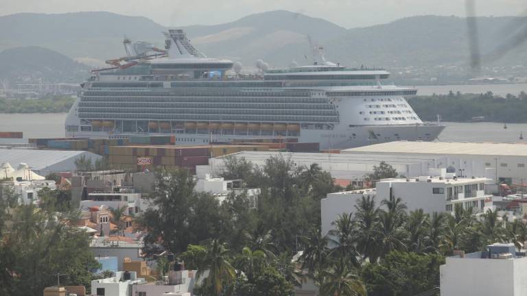 Mazatlán necesita ampliar y modernizar su infraestructura para recibir cruceros de mayor capacidad, señaló el presidente de la AMEPACT.