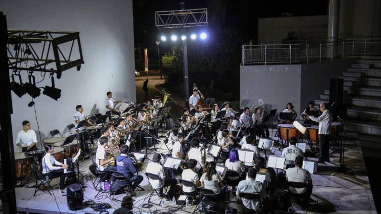 Vuelve la Banda Sinfónica Juvenil a sus conciertos en el ágora del Isic