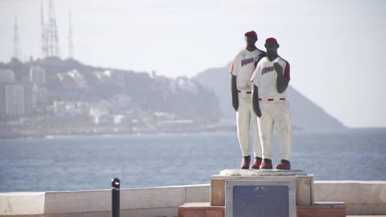 “Los Beisbolistas”, una de las obras más conocidas del maestro Antonio López Sáenz relacionadas al beisbol.