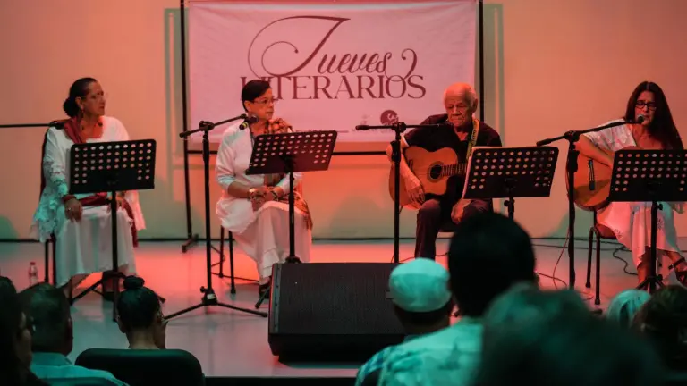 Rinden tributo a Renato Leduc y Chava Flores en Casa Haas