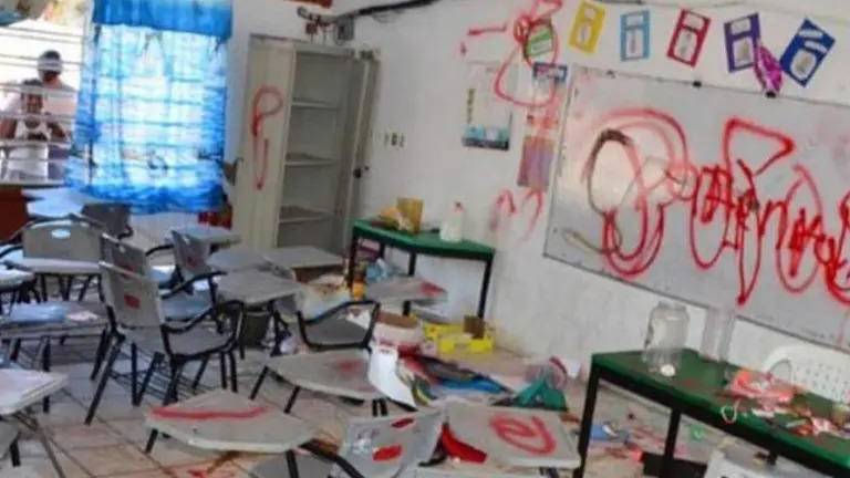 Durante le período vacacional anterior, en Sinaloa ocho planteles educativos fueron vandalizados.