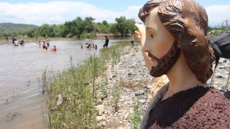 Este sábado 24 de junio es el Día de San Juan, por lo que invitan al tradicional baño en Matatán, Rosario.