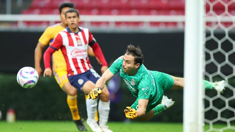 Eduardo llega para sumar minutos antes de la transición a Atlante en 2026