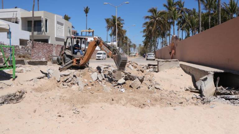 Obras Públicas informó que ya trabajaron en playa Cerritos, cárcamo de Jumapam, Estero del Yugo y Torres Mazatlán.