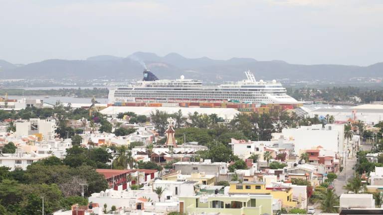 Este miércoles llegó a Mazatlán el crucero Norwegian Jade.