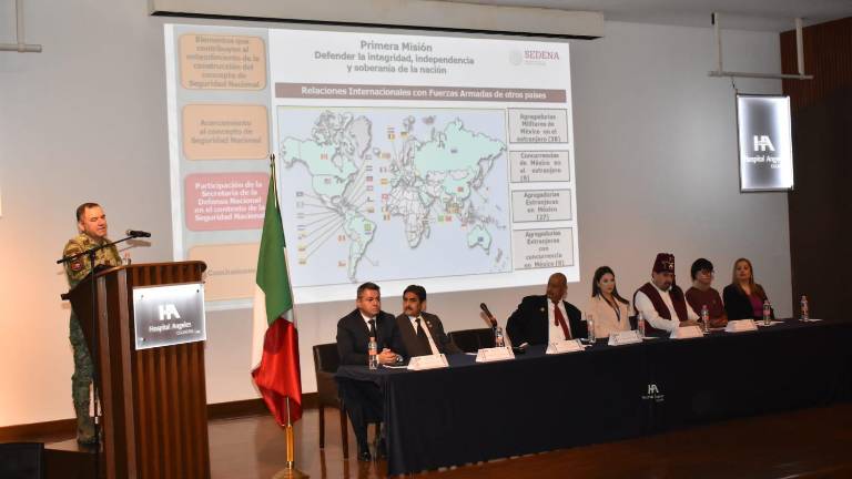 Charla sobre la seguridad nacional en Culiacán.