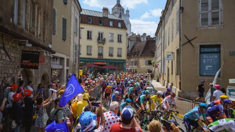 El mexicano Isaac del Toro descendió al octavo lugar de la clasificación general del Tour de Francia 2026 tras la disputa de la etapa 13.