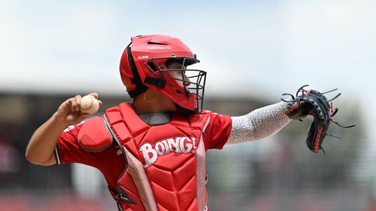 El joven Rommel Quezada relata cómo vivió su debut profesional.