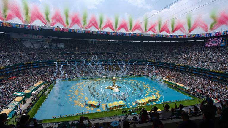 Una colorida y musical ceremonia abre la Copa del Mundo.