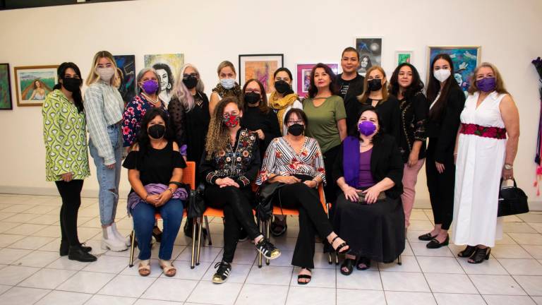 Alzan mujeres su voz de libertad con un homenaje visual a Amparo Ochoa
