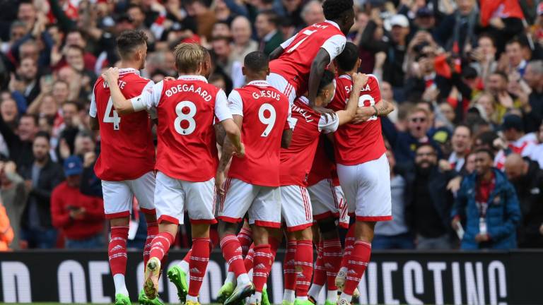El Arsenal festejó en grande su triunfo frente al Tottenham.