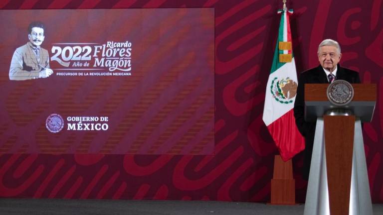 El Presidente Andrés Manuel López Obrador afirma que la deuda externa se reestructuró y se pagarán menos intereses.