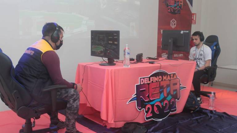 Glutonny y Maister lideran sus grupos en el Torneo de Super Smash Bros Ultimate Delfino Maza Reta 2022