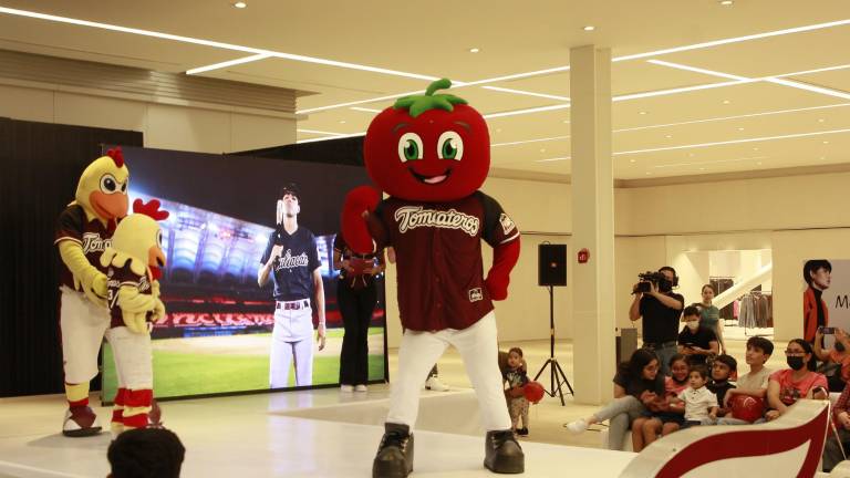 Tomateros de Culiacán presenta sus uniformes