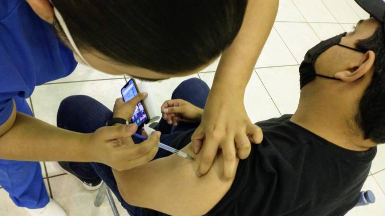 A partir del lunes 25 de julio empezará la vacunación a jóvenes de 18 a 29 años en Sinaloa.