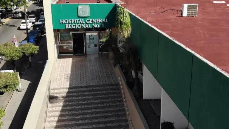 Celina explica que el dolor es tan intenso que le impide realizar actividades cotidianas como vestirse o subir escalones sin ayuda.