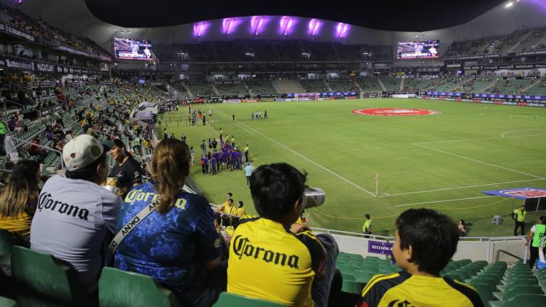 Buena entrada registra El Encanto.