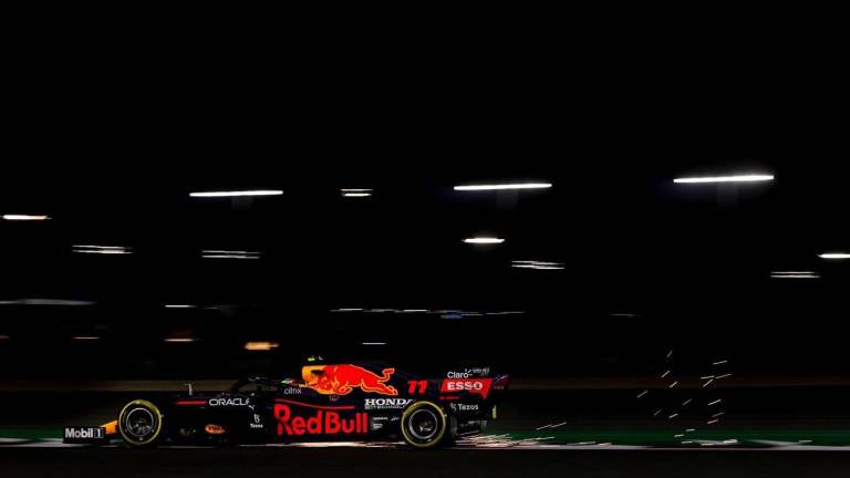 Checo Pérez saldrá en undécimo en el Gran Premio de Qatar; Lewis Hamilton se lleva la pole