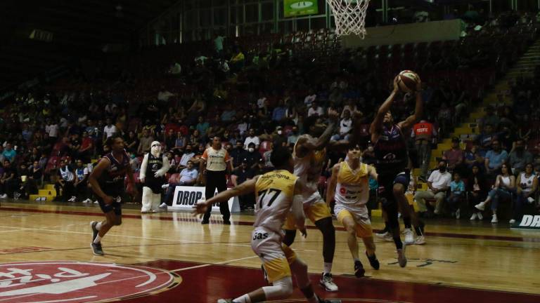Venados Basketball pega primero en el clásico sinaloense ante Caballeros de Culiacán