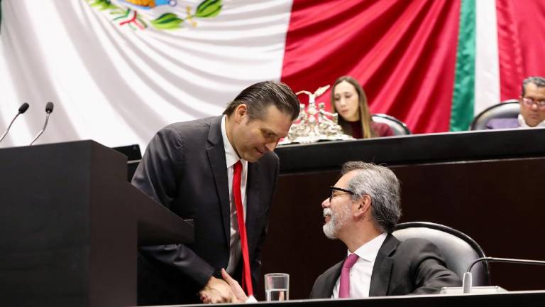 El Diputado federal por el PRI Mario Zamora Gastélum demandó al Secretario de Hacienda, Édgar Amador Zamora, más recursos en el presupuesto para Sinaloa.