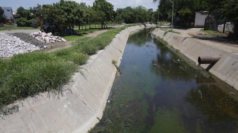Obras Públicas revestirá canales en Mazatlán, en plena temporada de lluvias